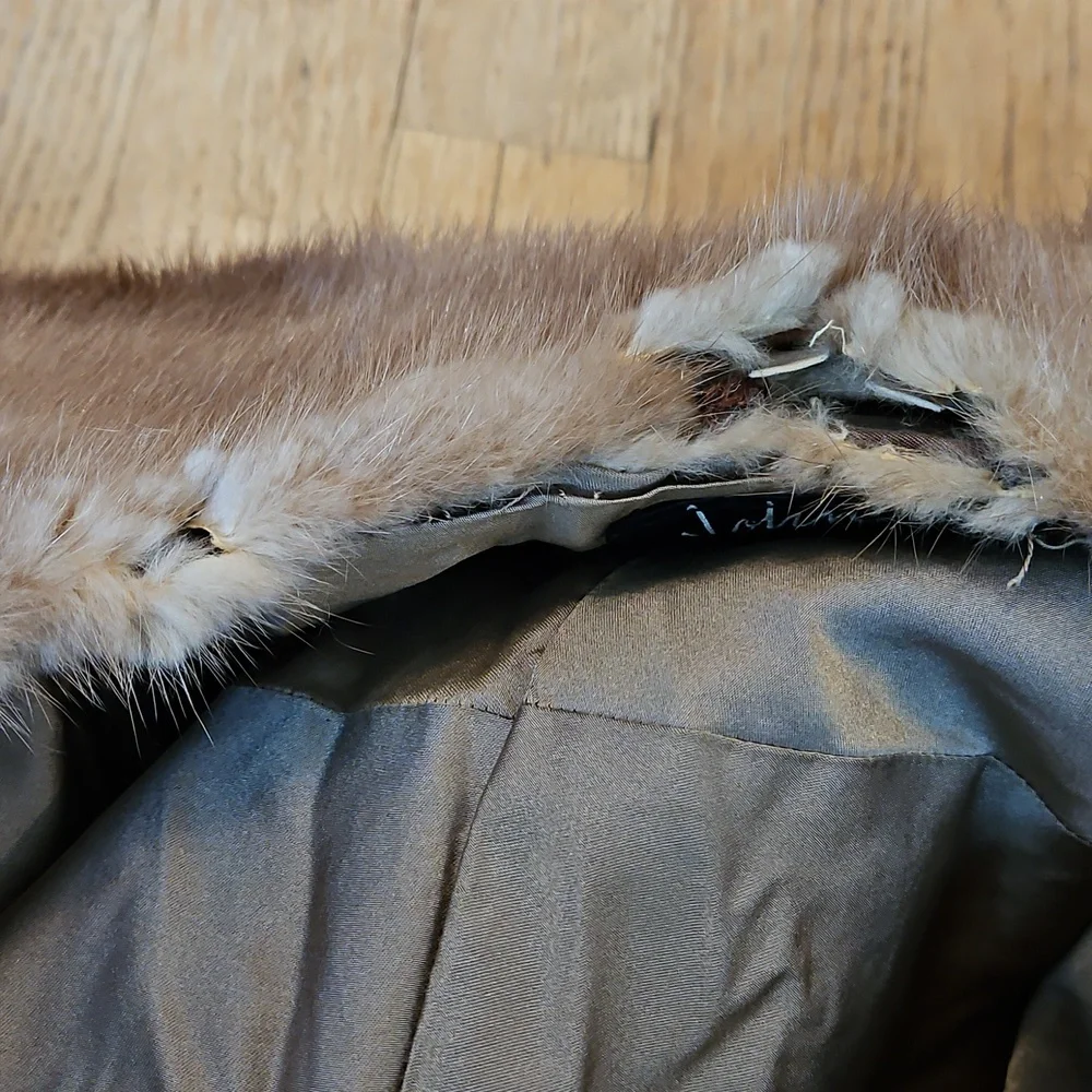 Vintage real mink cape wrap with pockets M/L